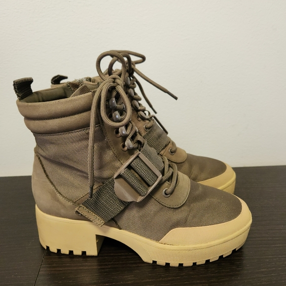 Steve Madden boots - Picture 2 of 2